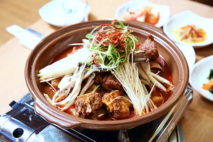대박의 기술 돼지 갈비 전골, 매운 소갈비찜 아산 온양 맛집 153갈비마을 추천