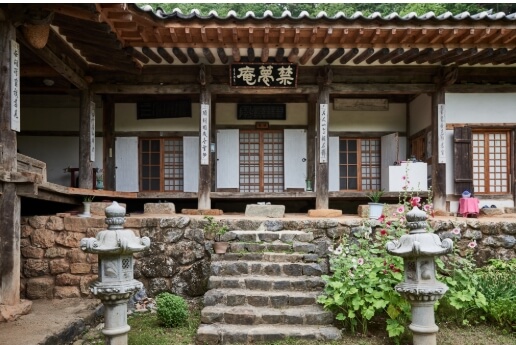 영월 금몽암 : 단종이 금중에서 꿈을 꾸고 창건 산중 고요 속에서 마주하는 수행의 공간