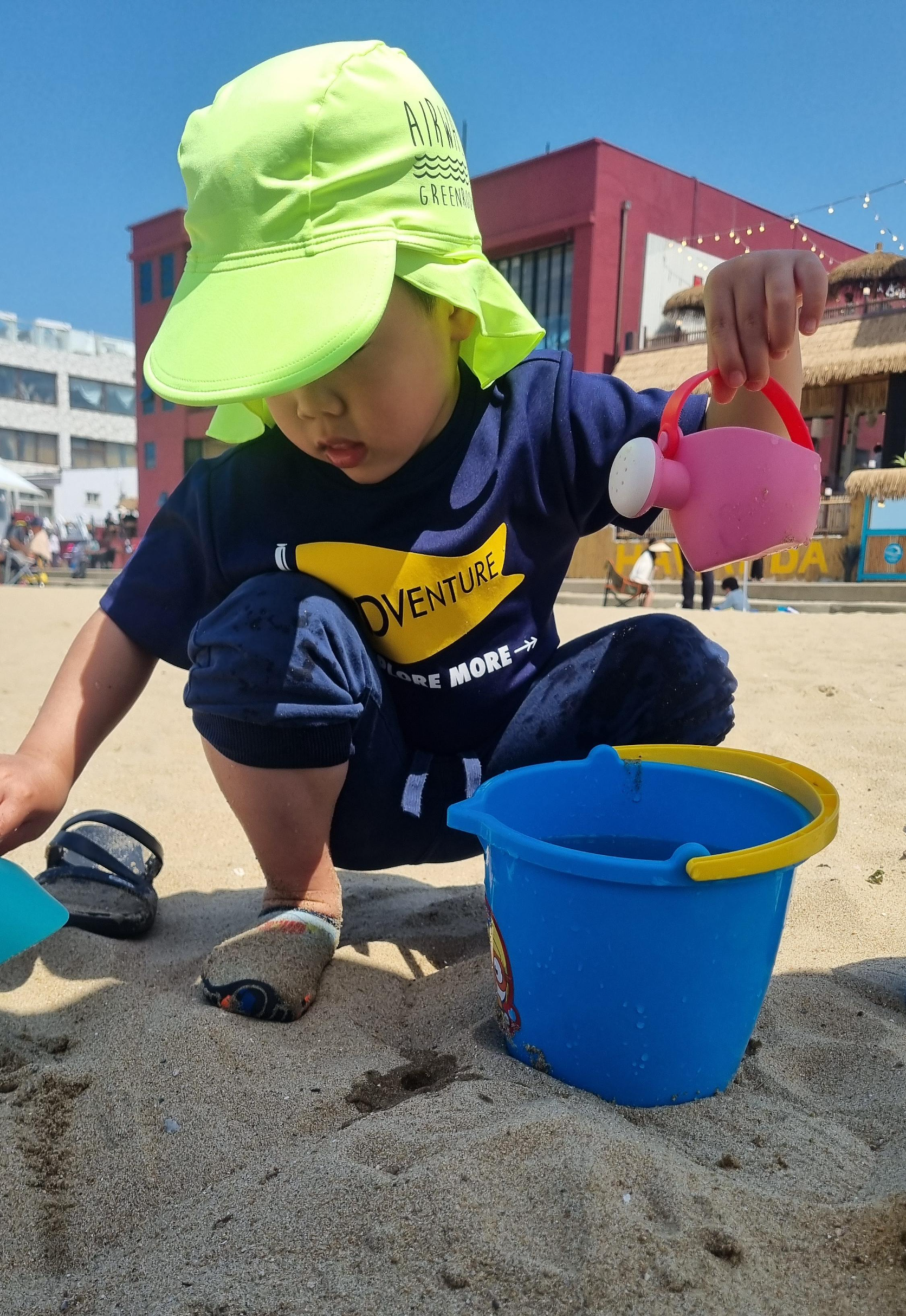 방아머리 해수욕장 모래놀이