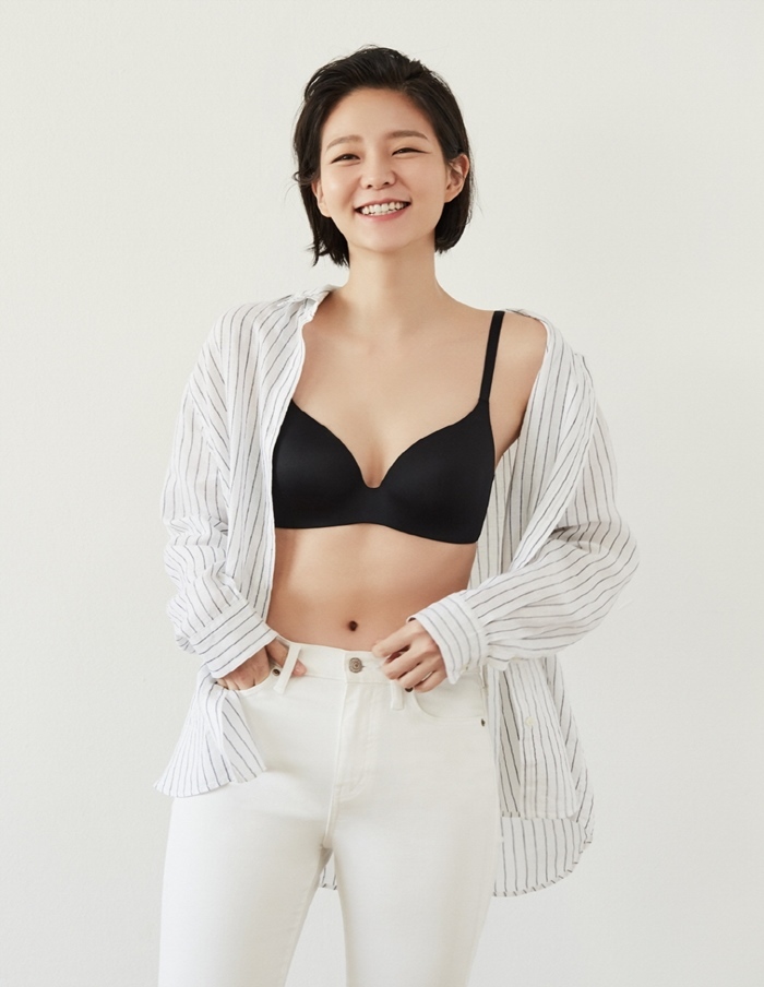 이솜 나이 프로필 키 단발 인스타 모범택시 화보 영화 다리 과거 출연작 드라마
