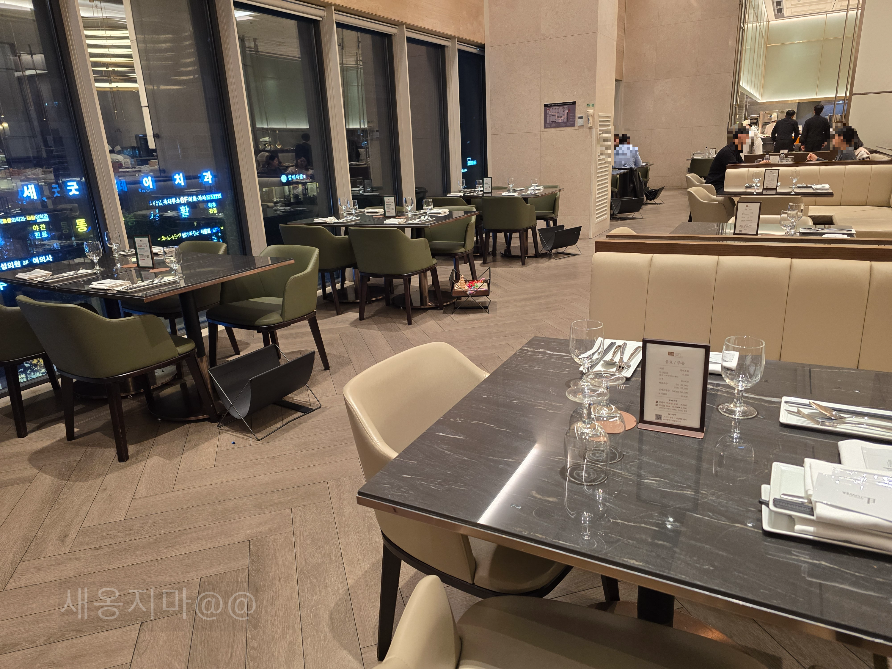 디오디아-크리스마스-연말모임