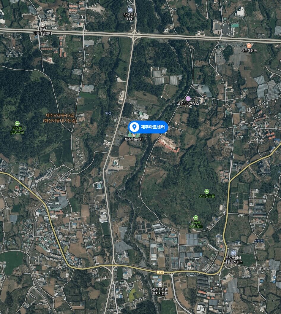 김창옥 토크콘서트 2023 시즌3 제주, 여수, 구미 정보입니다. 김창옥 토크콘서트는 정말 한번 다녀오면 다시 꼭 찾는다고 합니다. 이번 시즌3를 맞이하여 토크콘서트가 새롭게 달라졌다고 하는데요~ 티켓정보 확인하시고 참고하시기 바랍니다. 인생의 핵심만 짚어주는 토크쇼!