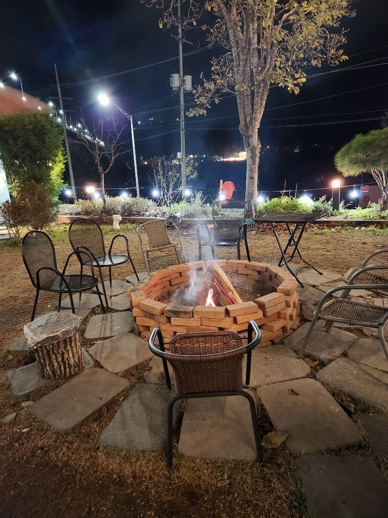 인플럭스 카페 불멍