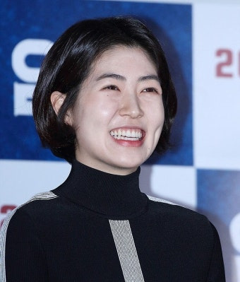 심은경 배우 나이 프로필 일본 영화 여행과 나날 하얀 나비 여우주연상 -2