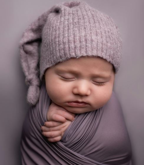 아기 잠자는 사진