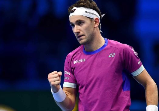 캐스퍼 루드가 득점 후 주먹을 불끈 쥔 사진