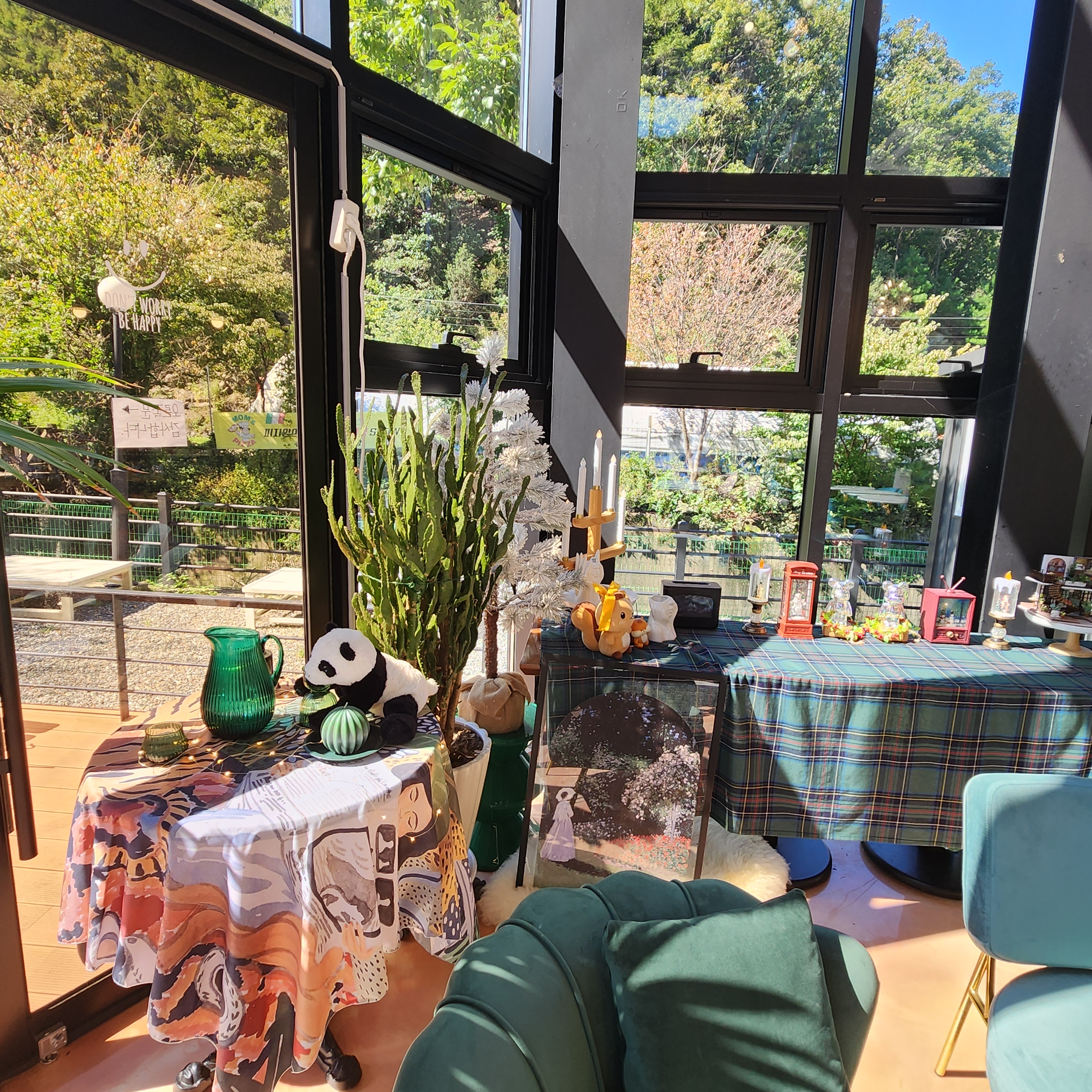 양평 도토리골 카페 - 거의 외국인데...? 사람 없는 히든 카페!