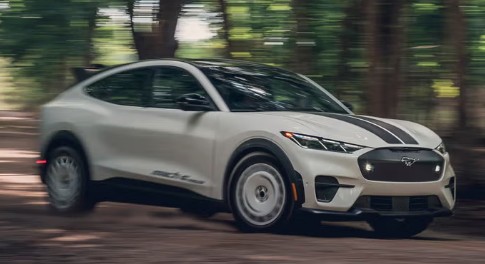 2024년 전기차 판매 순위 3위. 포드 머스탱 마하-E