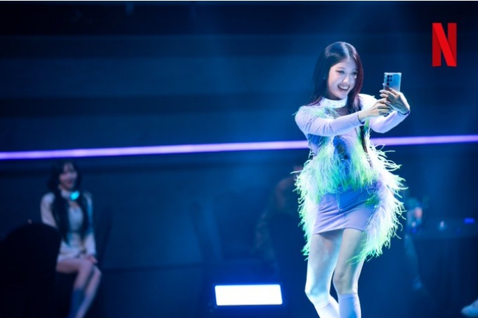 더인플루언서 장면