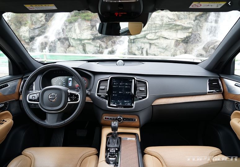 볼보 XC90 상세정보