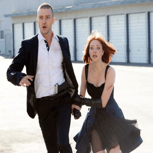 인타임-주인공-2명이-달리는-장면