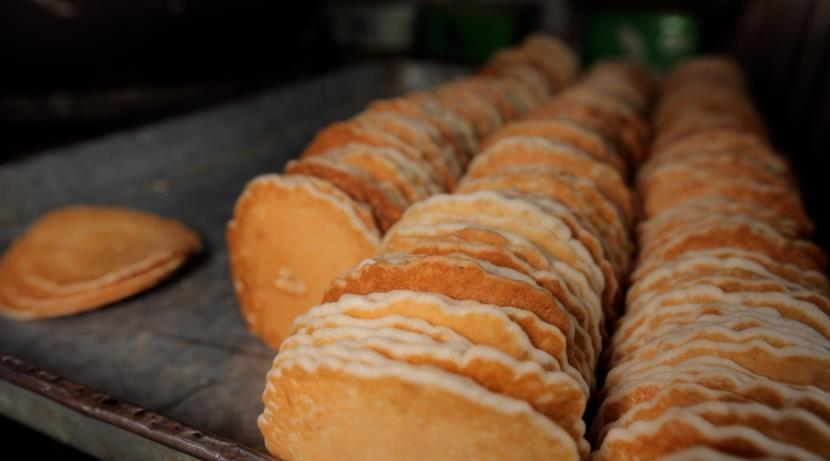 한국기행 인천 옛날과자 중 부채과자