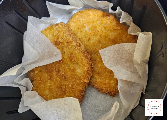 씨제이경양식돈까스-에어프라이어에 조리한 것