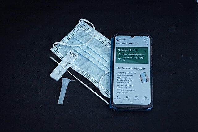 코로나-자가키트-면봉-이미지