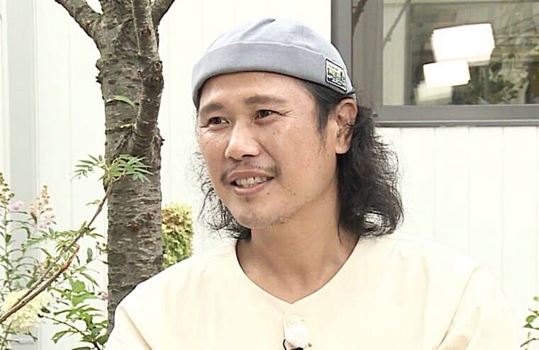 가수-육중완