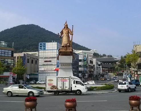 여수이순신동상