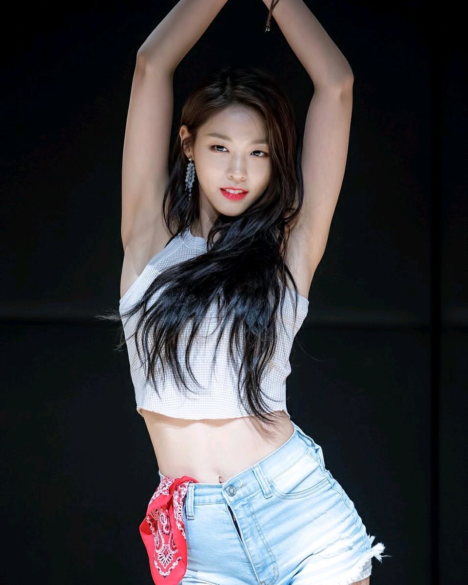 김설현 슬라이드 3