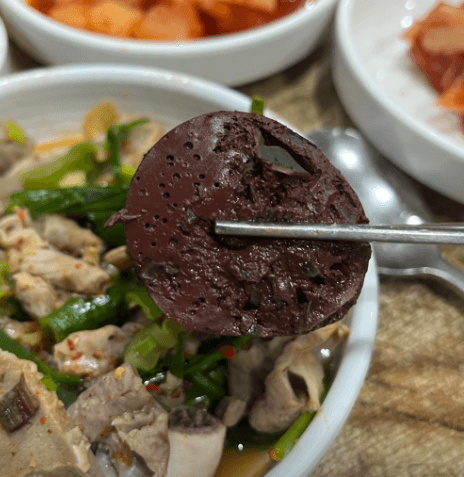 [6시 내고향] 전주남부시장 물갈비해장국 밀키트 진할머니갈비국밥&amp;#44; 피순대국밥 풍남피순대&amp;#44; 통닭 닭강정 한국통닭&amp;#44; 콩나물국밥&amp;#44; 새알팥죽&amp;#44; 한복