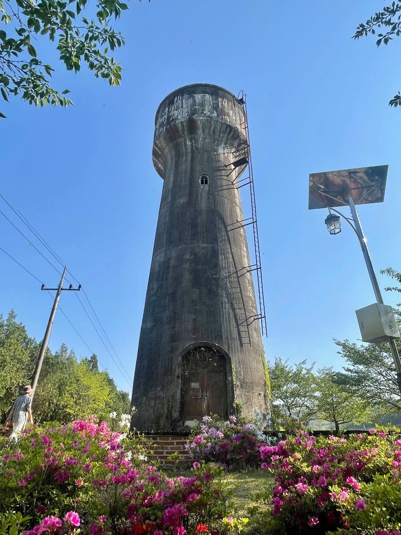 화본역 급수탑 근경