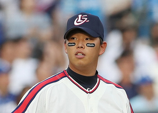 #서준원 #KBO #프로야구 #롯데자이언츠 #무기실격 #미성년자범죄 #성범죄 #스포츠윤리 #야구스타 #사회적책임 #음주운전논란 #야구팬필독