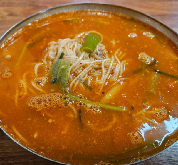 찐한 식당 대표 메뉴