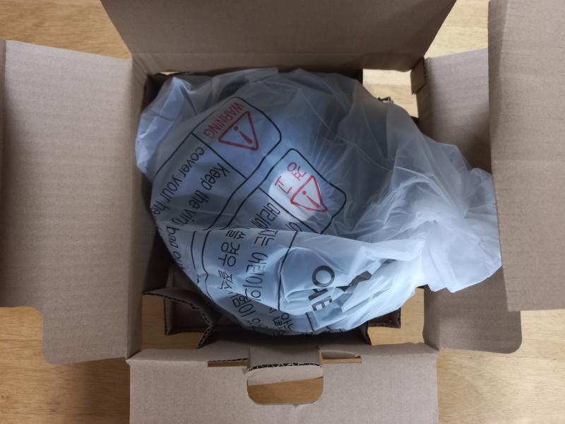 솔러스에어 접이식 무선 탁상용 선풍기 포장