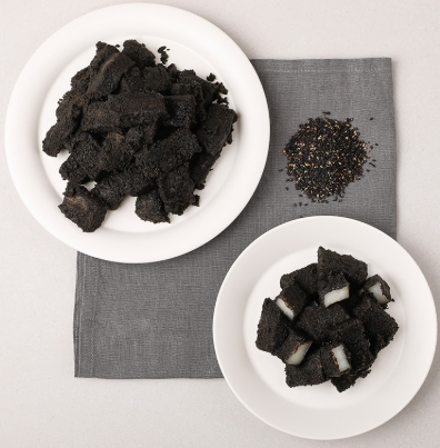 한국의 떡 종류 흑임자떡