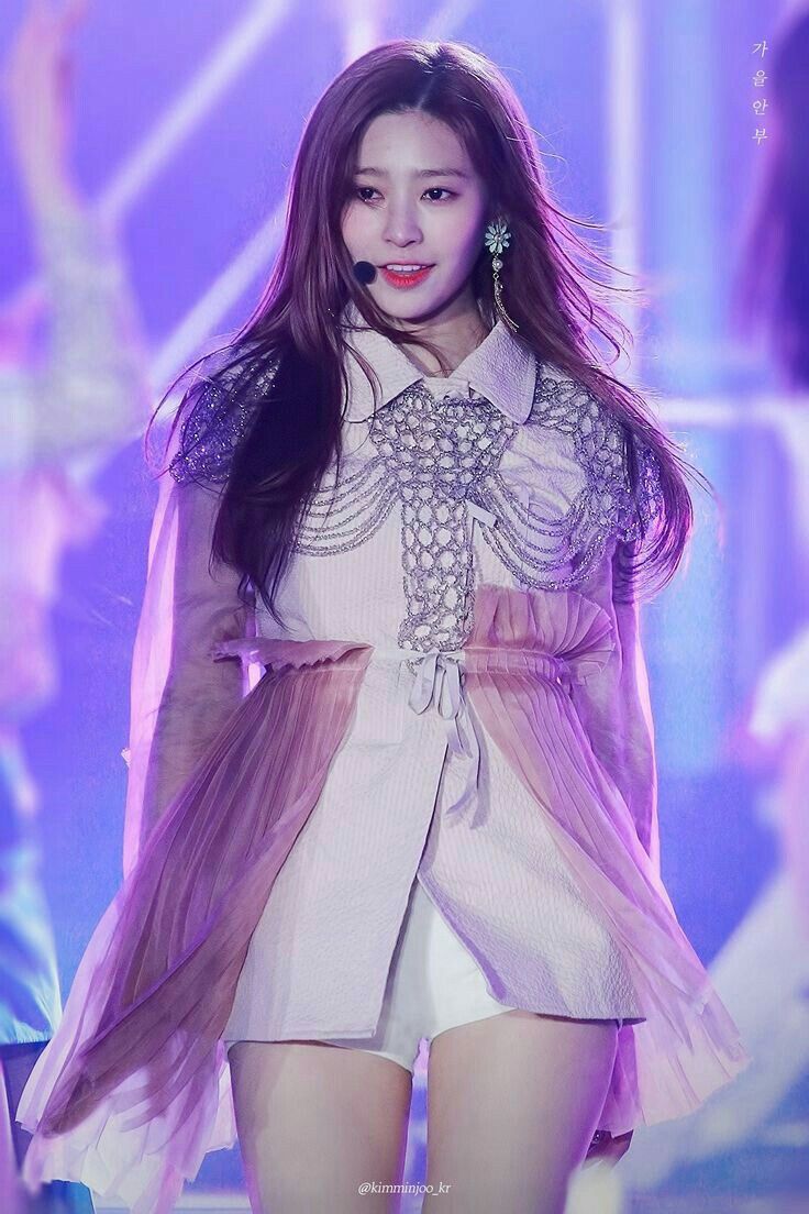 아이즈원 김민주 최애사진 아이즈원 김민주 최애사진