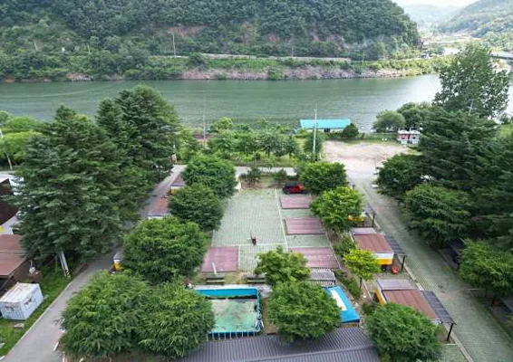 배바위카누마을