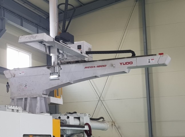 1600톤 유압사출기