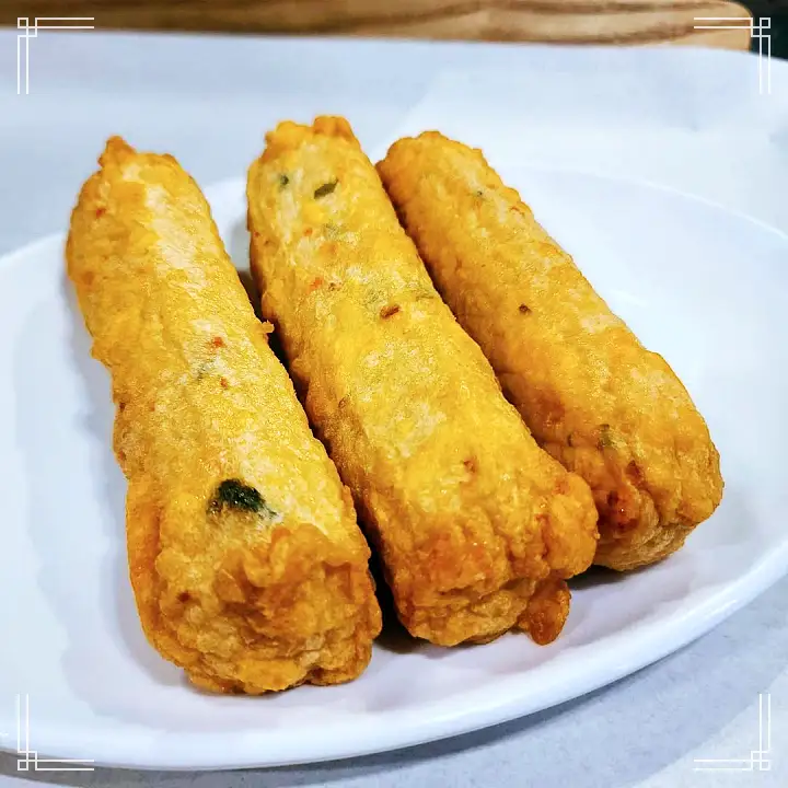 추운 겨울 대표 간식 국물에 어울리는 유부 주머니와 수제 어묵 맛집 부산 오뎅