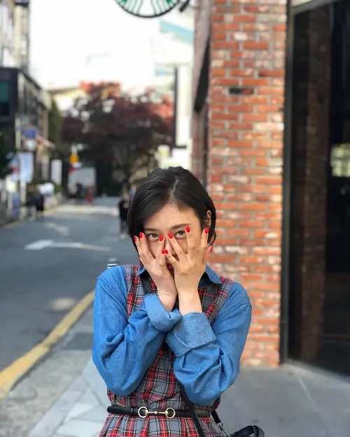 김히어라