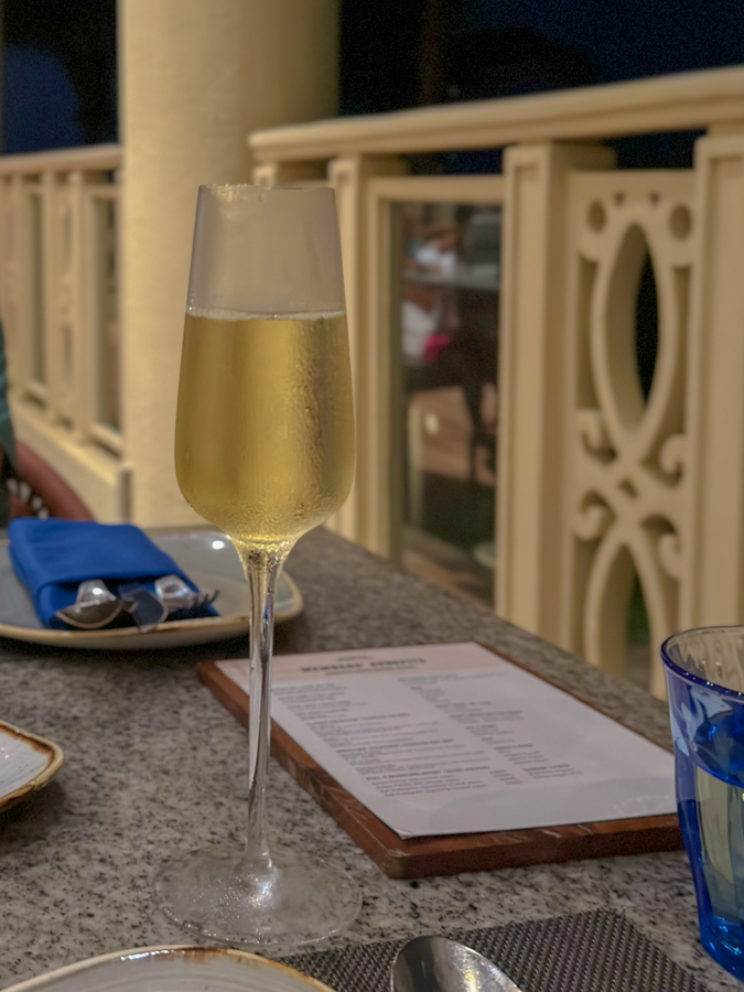 다낭 쉐라톤 그랜드 리조트 La Plage 스파클링 와인