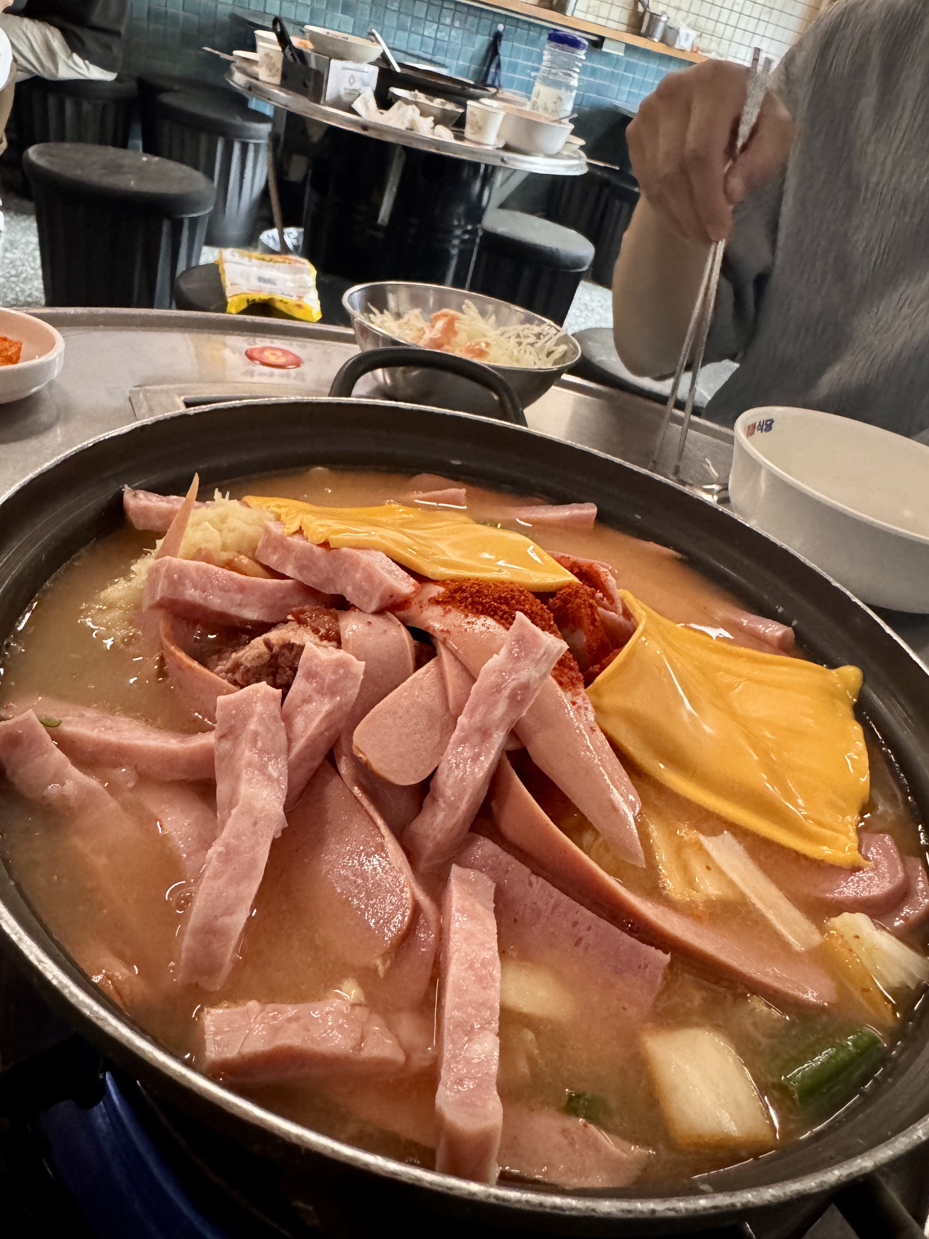 마곡 경아식당 본점 햄폭탄부대찌개 끓이기 전 모습