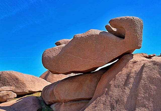헨버리 운석 보호구역 바위 산