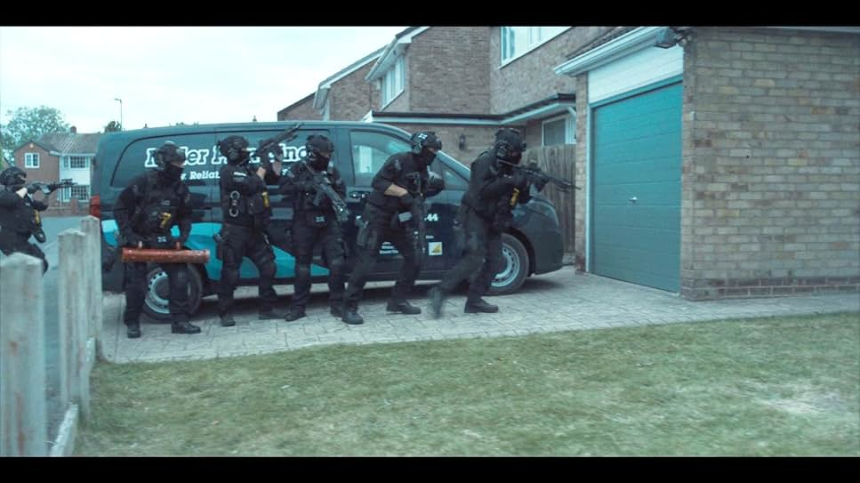 넷플릭스 오리지널 시리즈 '소년의 시간'(Adolescence, 2025) 리뷰 - 줄거리·출연진·평점