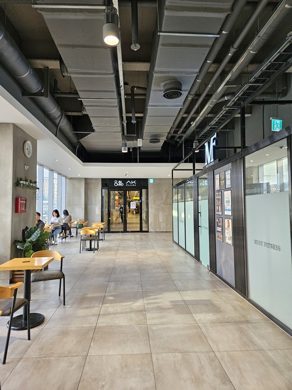 노보텔_호텔_수원_연결통로2