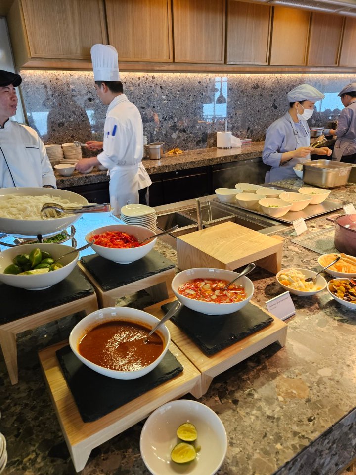 하노이-롯데호텔-서호-L7-조식당-쌀국수