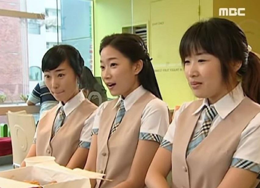 신비한 TV 서프라이즈 재연 배우로 활동을 시작한 김하영