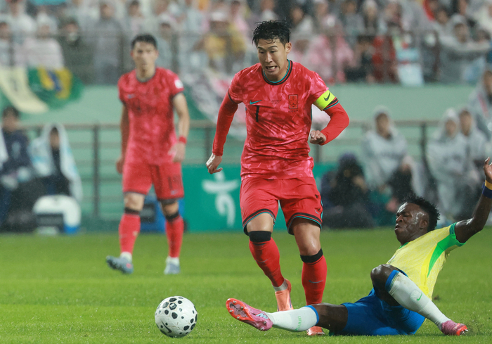 한국 vs 브라질, 손흥민과 네이마르의 맞대결 분석
관련사진