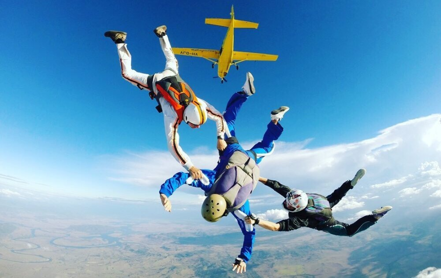 스카이다이빙 준비물