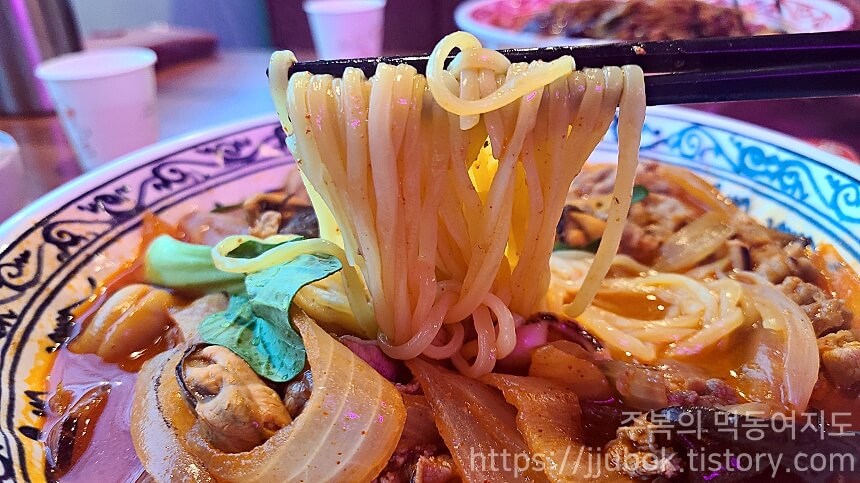 보배반점-소고기짬뽕-면사리-맛