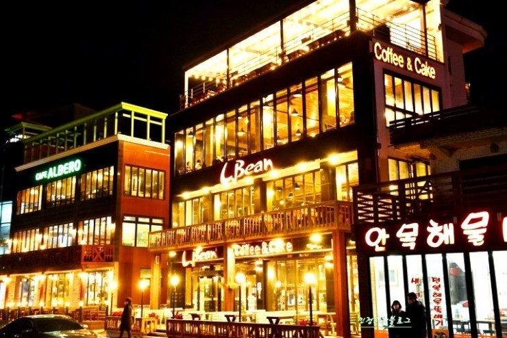 안목해변 커피거리 사진