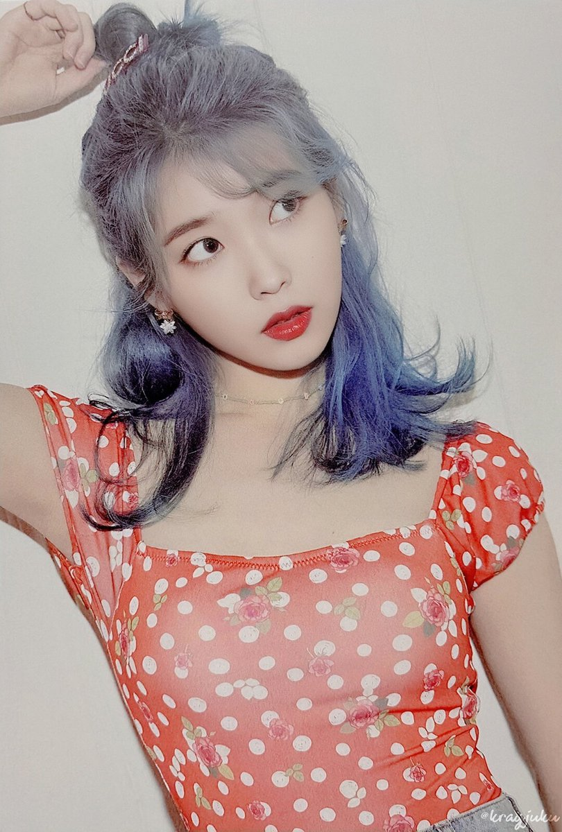 아이유 사진 모음 / 무대 코디 패션 / 일상 사복 패션