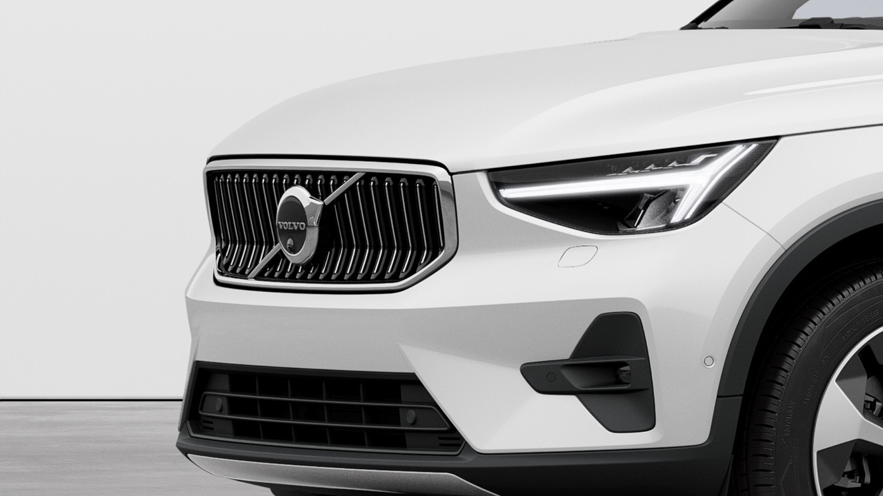 24년형 볼보XC40 모델 전면 그릴 사진