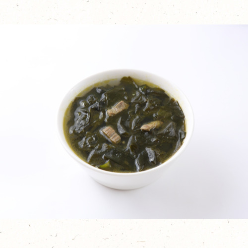 매일 먹어도 질리지 않는 미역국 한 그릇