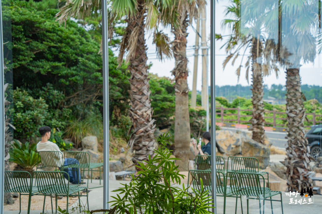 꼬스뗀뇨 야외석