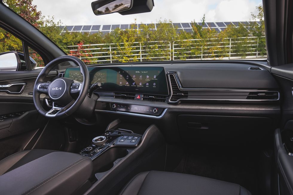 스포티지 하이브리드 내부디자인