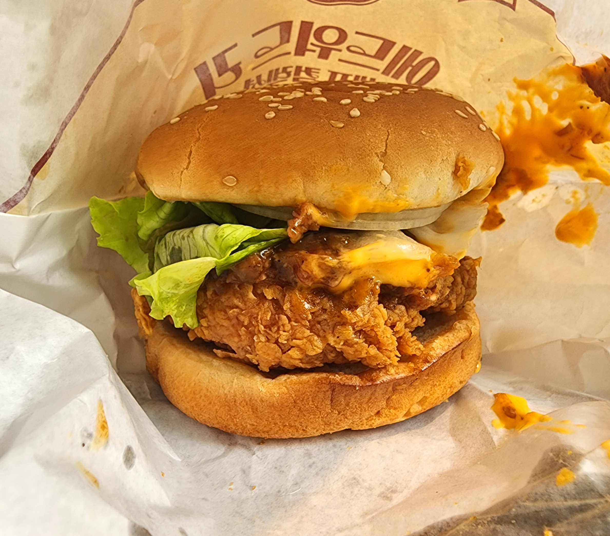 맘스터치_에드워드리싸이버거