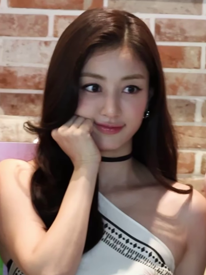 지효 1인 기획사 설립 나이 프로필 키 몸매 학력 고향 총정리｜이밋하우스·JYP 결별·트와이스 활동